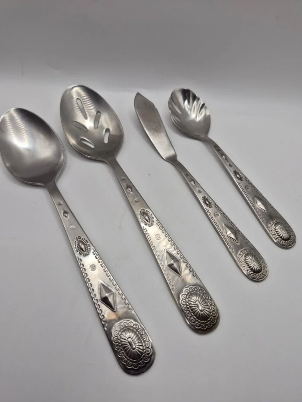 Wallace Taos 18/10 Stainless Steel Serveware Set Southwestern Design Handles